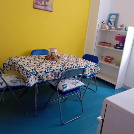 House * Mondello